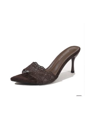 mules de tacón alto con encaje · marrón