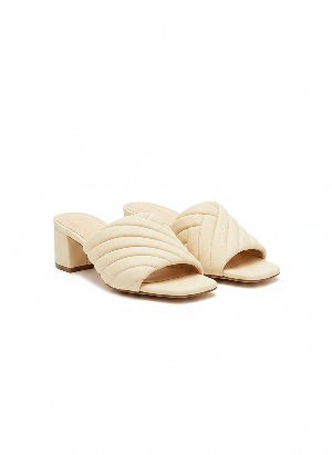 heeled mules