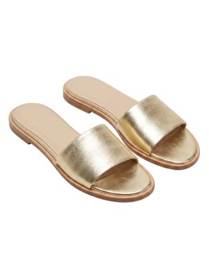 flat sandals