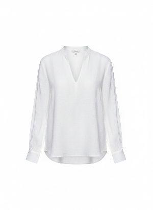 long-sleeved shirt