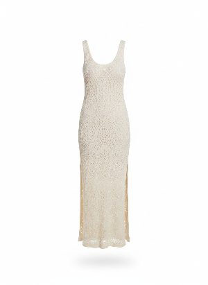 vestido largo de crochet con aberturas