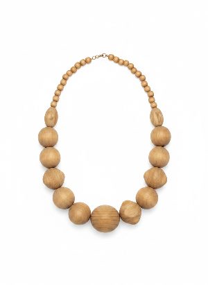 collar de cuentas de madera