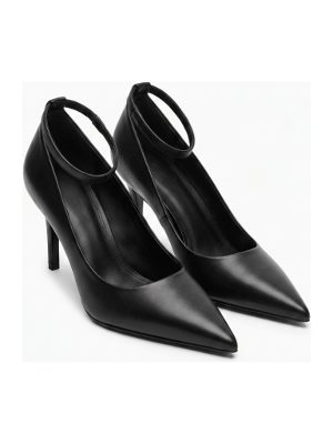 zapatos de tacón en punta · negro