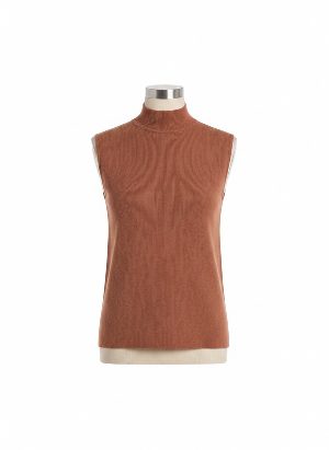 top de punto sin mangas con cuello alto