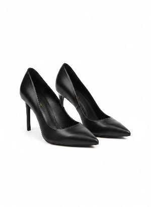 pointed high heels