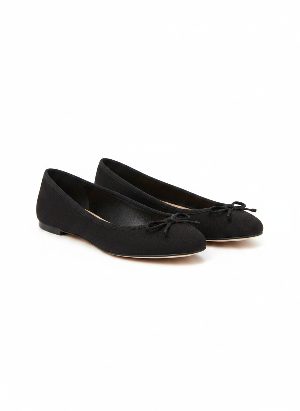 flat ballet shoes