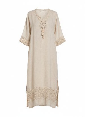 vestido largo de lino con detalles de ganchillo