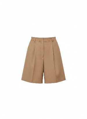 pleated Bermuda shorts