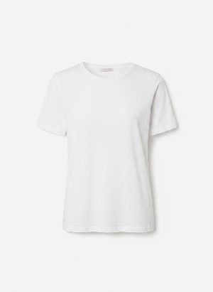basic crew-neck t-shirt