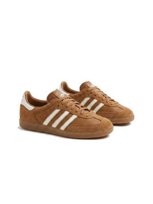 vintage style sneakers