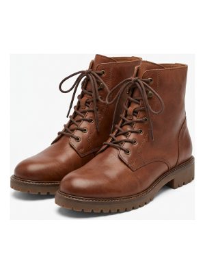 lace-up boots