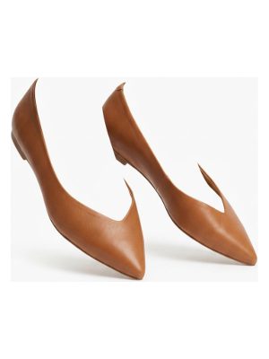 bailarinas de cuero marrón