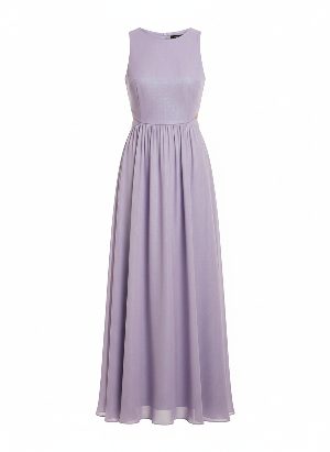 vestido largo lila con cortes en la cintura